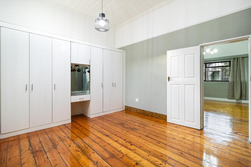 5 Bedroom Property for Sale in Observatory Western Cape